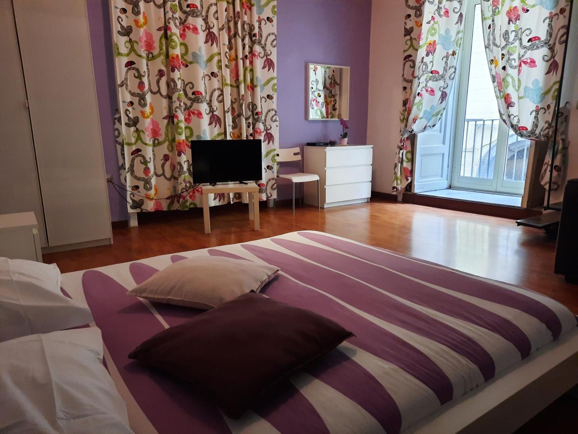 Mareluna B&B Naples Bilik gambar